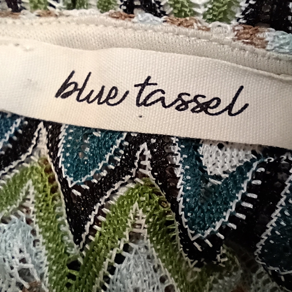 BLUE TASSEL Women's Zigzag Patterned Maxi Dress Small Crocheted Green Teal - Picture 3 of 3